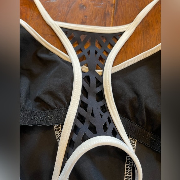 Robin Piccone Swimsuit Bikini one 1 piece Black sz 6 - Picture 7 of 8